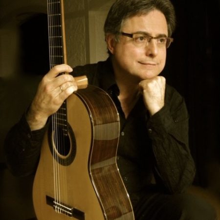 Imatge del concertista i professor de guitarra clàssica Guillem Pérez-Quer.